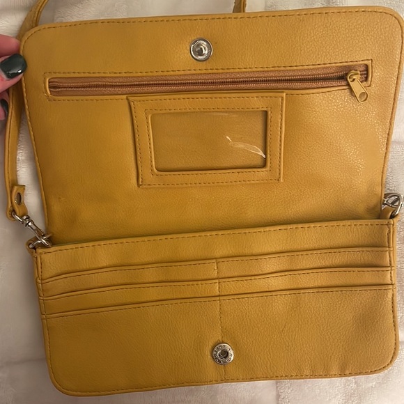 Yellow Faux Leather Shoulder Purse - Picture 4 of 6